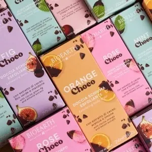 Gel za tuširanje sa prirodnim skrabom - Narandža/Čoko 250ml - BIOEARTH Chocolate Botanique - Img 6