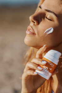Krema za lice SPF 50 za normalnu do suvu kožu - Img 3