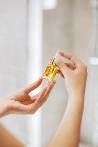 Prirodni zlatni serum za lice smilje 15 ml - GLORIA - Img 3