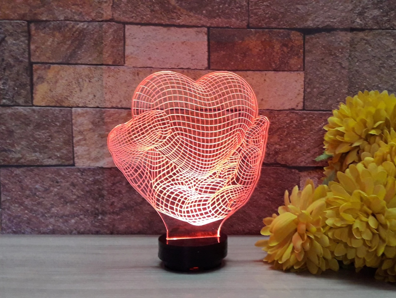 Lampa acrilică 3D cu soclu plastic alb RGB Inima