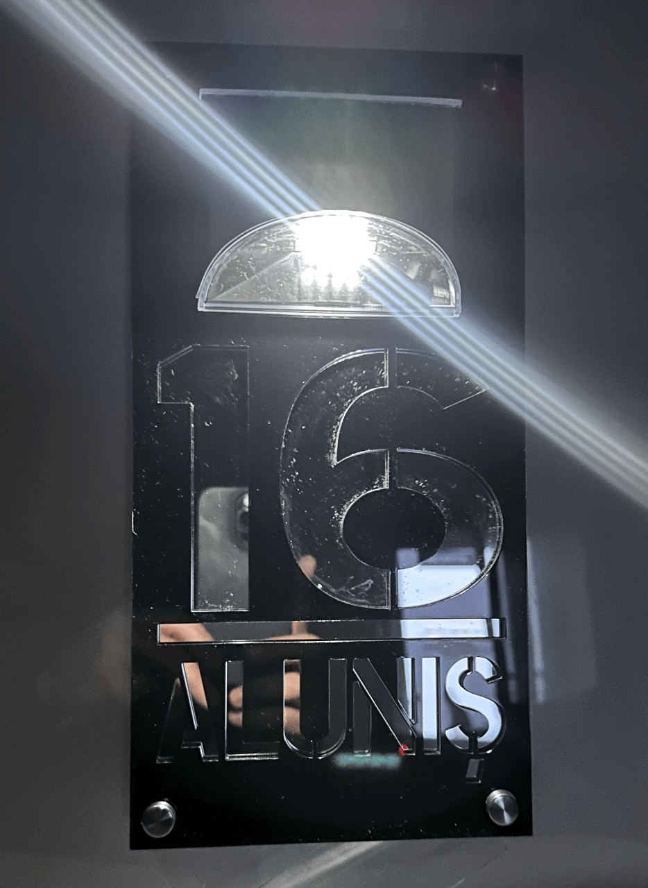 Număr casa iluminat - 3 | YEO