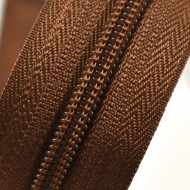Fermoare nylon detasabil nr. 5 - 70 cm maro