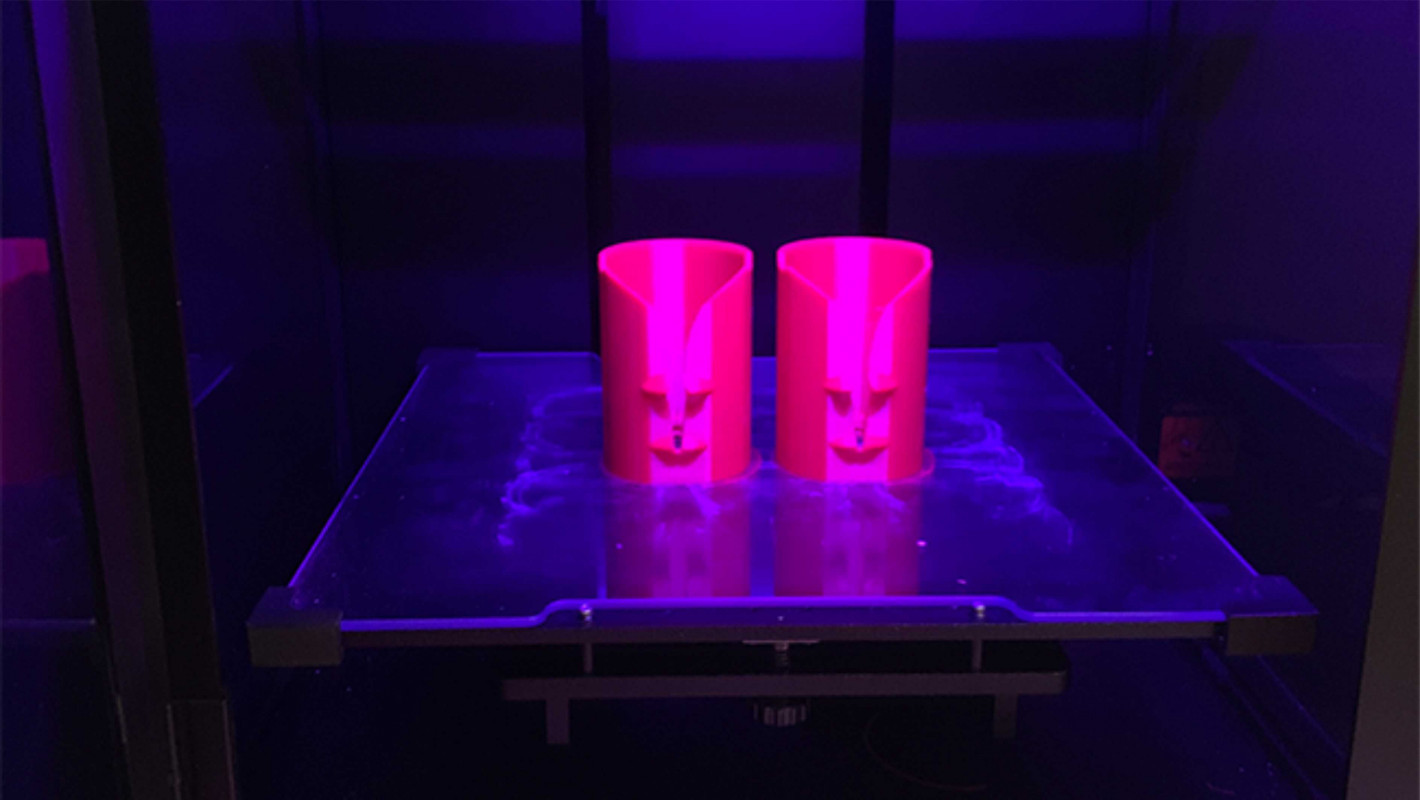 Cum printarea 3D ajută la dezvoltarea instrumentelor medicale personalizate: Proiectul DECAP