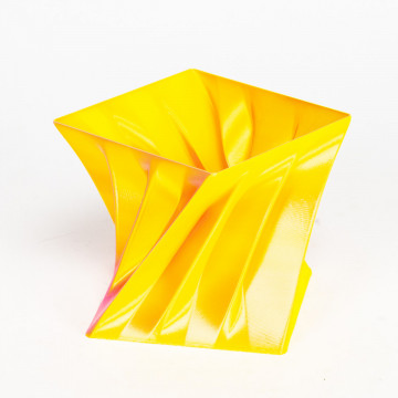 Suport de creioane printat 3D din filament FormFutura High Gloss PLA - ColorMorph Yellow&Pink (galben si roz) 750g - Filamente3D.ro