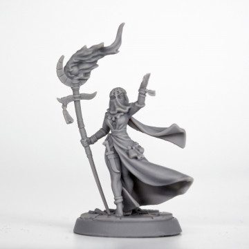 Miniatura fata cu sceptru si fata acoperita printata din rasina AmeraLabs TGM-7 Grey - Filamente3D.ro