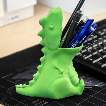 Suport de creioane dinozaur printat din filament AzureFilm PLA Original Green 1kg - Filamente3D.ro