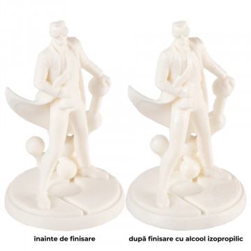 Statuete Polyman printate 3D din filament Polymaker PolySmooth White 750g inainte si dupa postprocesare cu alcool izopropilic - Filamente3D.ro