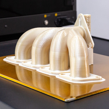 Piesa printata 3D, amplasata pe platforma, din filament 1.75 mm Z-SUPPORT High-Temp 1kg - Filamente3D.ro