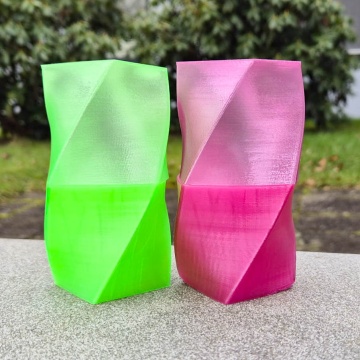 Vaza printata din filament 1.75mm FormFutura Transparent PLA Lime 1kg si din alte culori - Filamente3D.ro