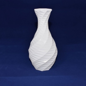 Vaza printata 3D din filament Smart Materials 3D SmartFil PLA Snow (alb) - RAL 9016 - 1kg - Filamente3D.ro