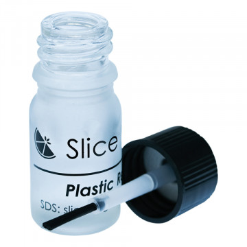 Sticla cu capac astezat - solutie repelenta plastic de la Slice Engineering - Filamente3D.ro