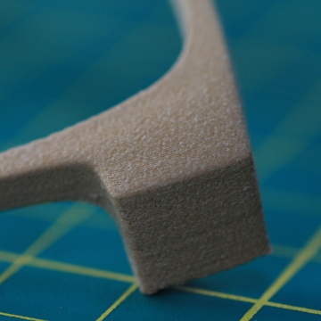 Macro detaliu rama ochelari printata din filament Polymaker PolyLite LW-PLA Wood 800g - Filamente3D.ro