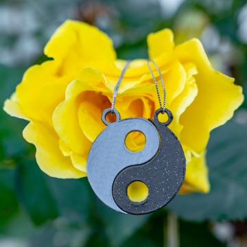 Simbol Yin-Yang Polymaker PLA Panchroma Dual Special Yin-Yang cu efect dublu alb-negru pentru imprimare 3D - Filamente3D.ro