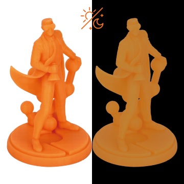 Statueta Polyman printata din filament Panchroma Luminous Orange – portocaliu fosforescent, straluceste in intuneric - ideal pentru imprimare precisa - Filamente3D.ro