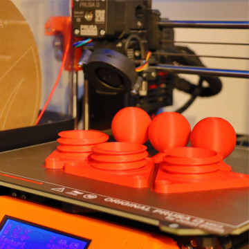 Detaliu print din filament Polymaker Panchroma Satin Red 1kg - Filamente3D.ro