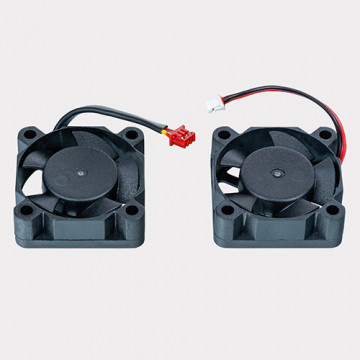Ventilatoare de racire pentru extruder (sus si fata)