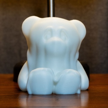 Urs in lumina - Panchroma Glow PLA Blue – filament albastru fosforescent care strălucește în întuneric, compatibil cu imprimante FDM - Filamente3D.ro