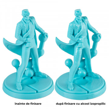 Statuete Polyman printate din filament Polymaker PolySmooth Polymaker Teal 750g inainte si dupa postprocesare cu alcool izopropilic - Filamente3D.ro