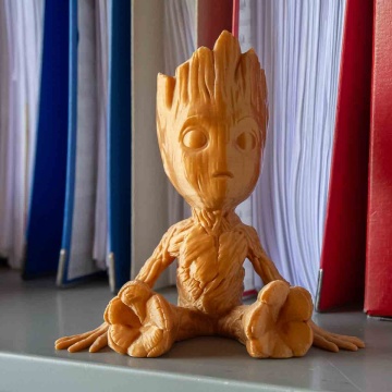 Baby Groot printat din filament AzureFilm PLA Original Champagne Gold 1kg - Filamente3D.ro