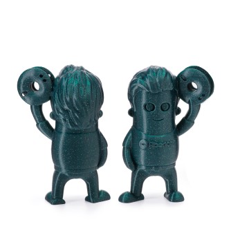 Statuete omuleti tinand o rola printati din filament Fiberlogy Easy PLA Alien Green 850g - Filamente3D.ro