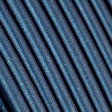 Detaliu rola filament 3D Panchroma Metallic Blue cu efect metalic albastru si sclipici - ideal pentru finisaje decorative - Filamente3D.ro