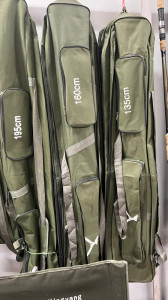HUSA PESCARI CU 3 COMPARTIMENTE 135 CM