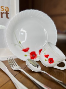 Set 6 farfurii si 6 cesti opal + 6 tacamuri inox Maci - Img 2