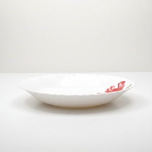 Set 6 farfurii si 6 cesti opal + 6 tacamuri inox Sabrina Red - Img 2