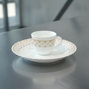 Set 6 farfurii si 6 cesti opal + 6 tacamuri inox Ikkat
