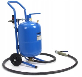Piaskarkă sifonică Mar-Pol 19L (5 GAL) cu 5 duze, manometru și separator de apă, pentru curățare rugină, vopsea și matuire suprafețe - Img 3
