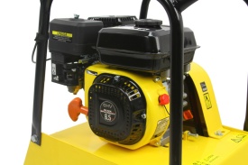 Placă compactoare 120kg MAR-POL M79517 – 6.5 CP, forță centrifugală 18kN, adâncime 35cm, sistem anti-vibrații, roți transport - Img 7