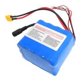 Barca pentru momeală FLYTEC V080 cu sonar + baterie - Img 9