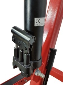 Macara de atelier hidraulică Mar-Pol M80405, capacitate maximă 2T, braț reglabil, pliabilă, cu 6 roți pentru service și garaj - Img 6