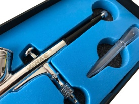Aerograf de precizie VERKE AB-130, pistol pentru vopsire fină și retușuri, duză 0,3 mm, rezervor 7 ml - Img 4