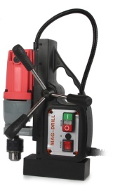 Mașină de găurit cu talpă magnetică 1200W MAR-POL M79220 – forță de prindere 13000N, mandrină 1.5-16mm, valiză transport inclusă - Img 3