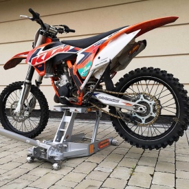 Podnoșnik hidraulic ATV și motociclete Mar-Pol M80111, aluminiu-magneziu, 680 kg, platformă reglabilă - Img 3