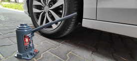Cric hidraulic tip butelie 8T MaxRom V80121, compact, robust, pentru service auto, vulcanizare și lucrări în garaj - Img 12