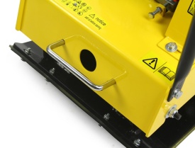 Placă compactoare 120kg MAR-POL M79517 – 6.5 CP, forță centrifugală 18kN, adâncime 35cm, sistem anti-vibrații, roți transport - Img 6