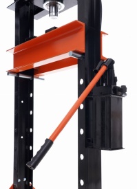 Presă hidraulică de atelier 30T KraftDele KD317, construcție din oțel, masă reglabilă și cursă 190 mm - Img 10