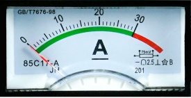 Redresor auto 12V/24V MaxRom V80017 pentru acumulatori plumb-acid, cu ampermetru și protecții la scurtcircuit - Img 8