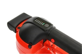 Ventuză vibratorie cu acumulator pentru montaj gresie și faianță Mar-Pol M66050, 16,8 V, 2 baterii și valiză - Img 8