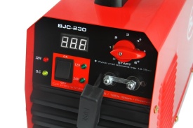 Redresor auto cu pornire Mar-Pol BJC BC-230 12V/24V, pentru acumulatori 30-400Ah, încărcare rapidă și funcție START - Img 7