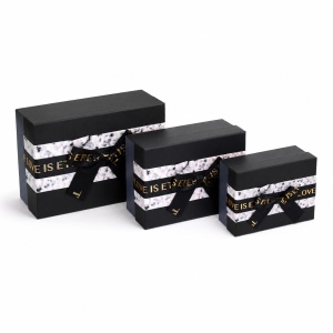Cutii Cadou 3 mărimi / set cu Capac Detasabil, Carton Tare KRM3170
