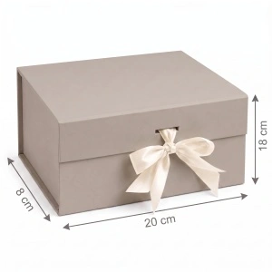 Cutie cadou Premium 20 × 18 × 8 cm – 5 buc - Model și culoare alese de noi Karmiseé – Preț special KRM1005