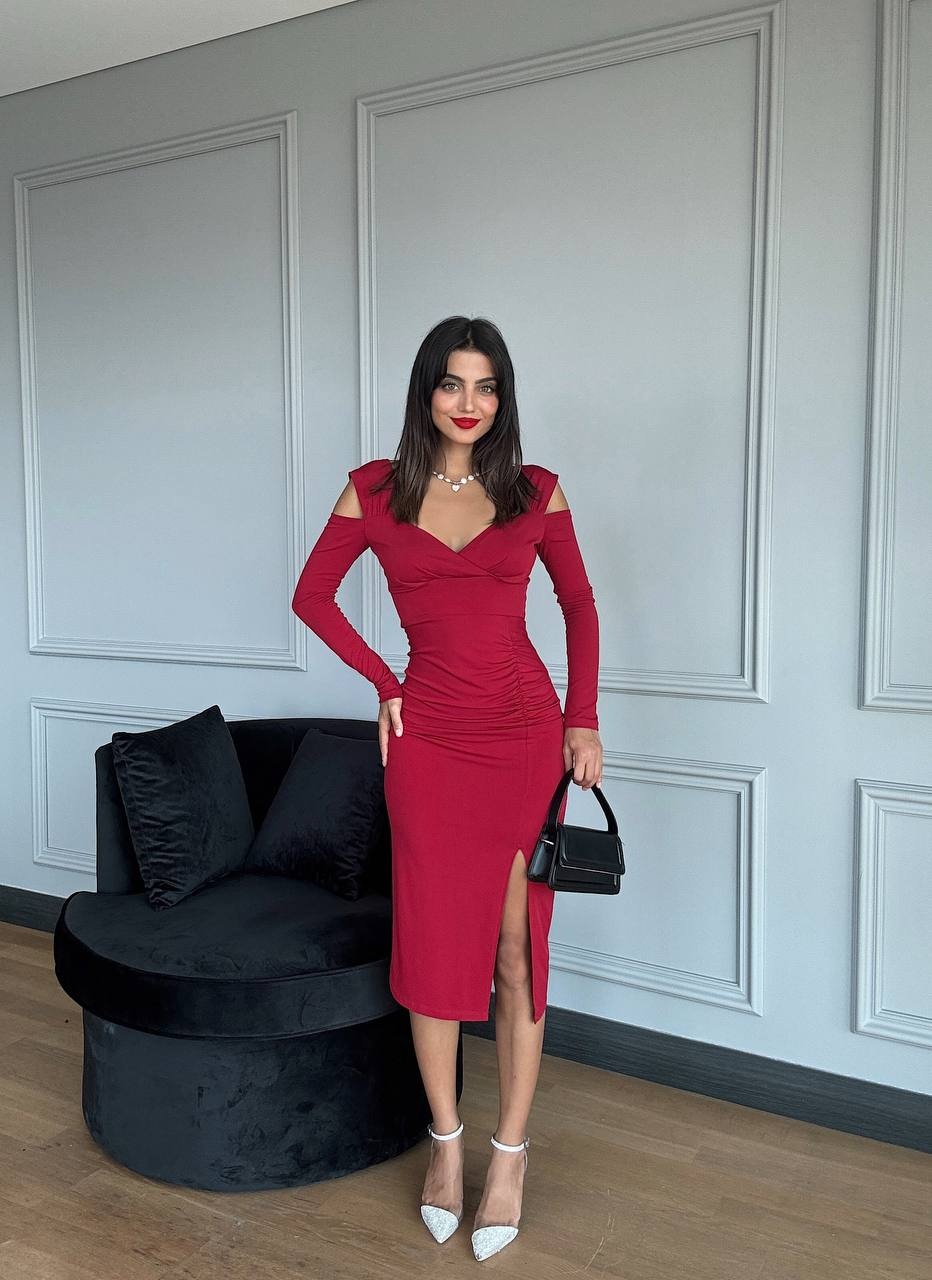 Rochie eleganta midi cu maneca lunga rosu