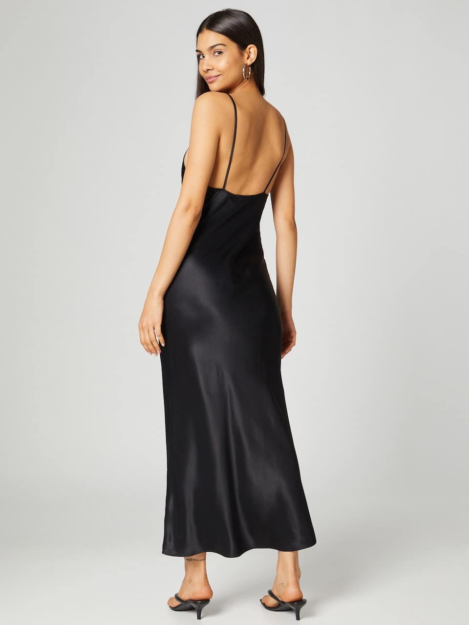 Rochie dama din satin ABOUT YOU negru - 1 | YEO