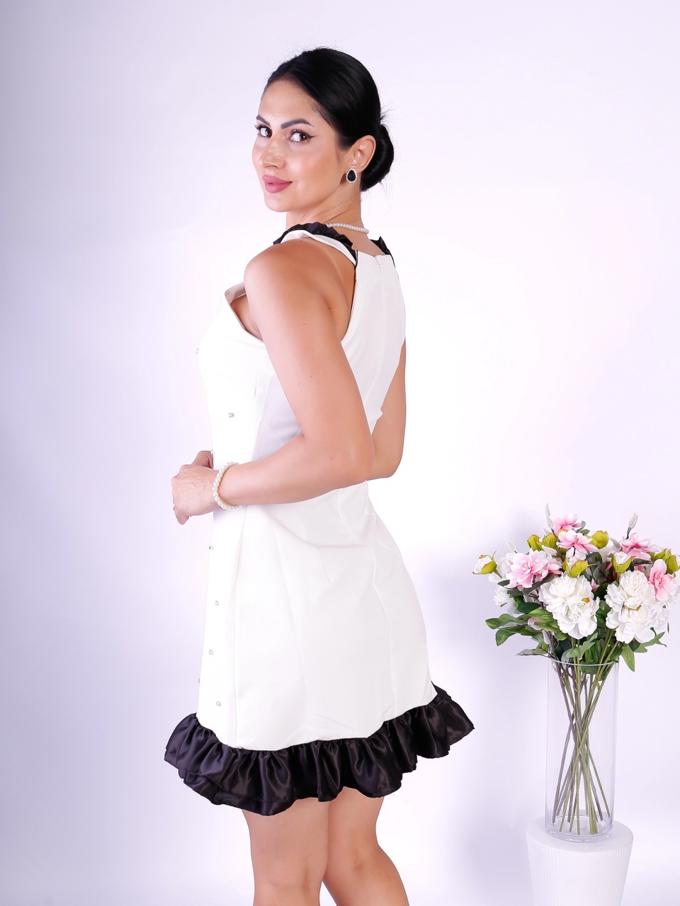 Rochie Isabella scurta accesorizata cu pietricele alb - 1 | YEO