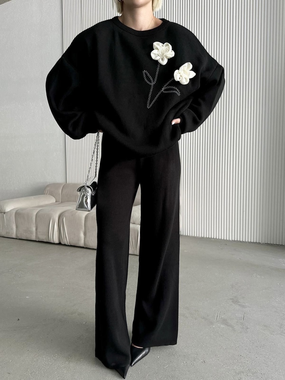 Compleu dama Flower pe alb - 1 | YEO