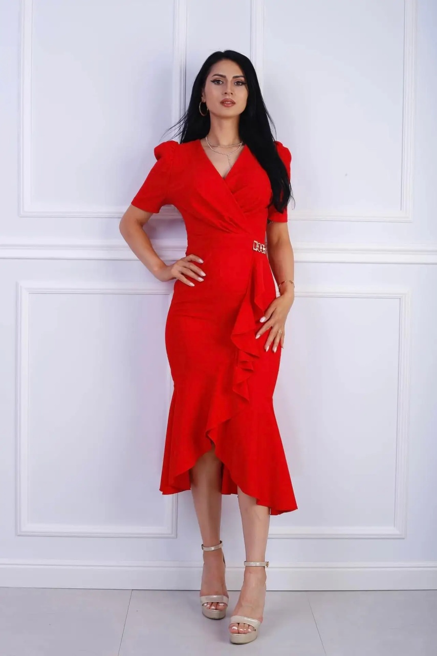 Rochie Rosie Luna eleganta midi accesorizata detalii metalice