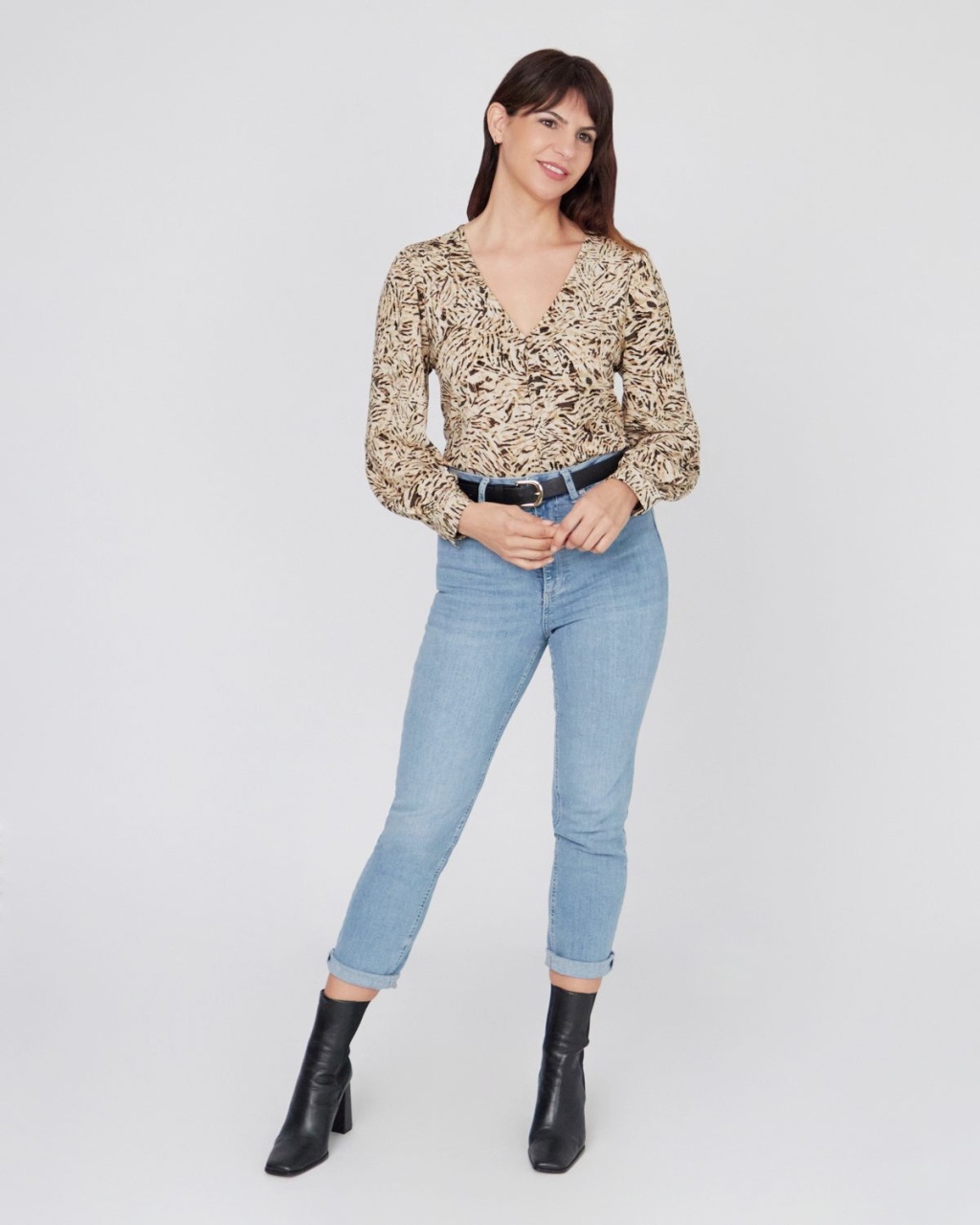 Bluza dama ELA bej cu imprimeu negru - 1 | YEO